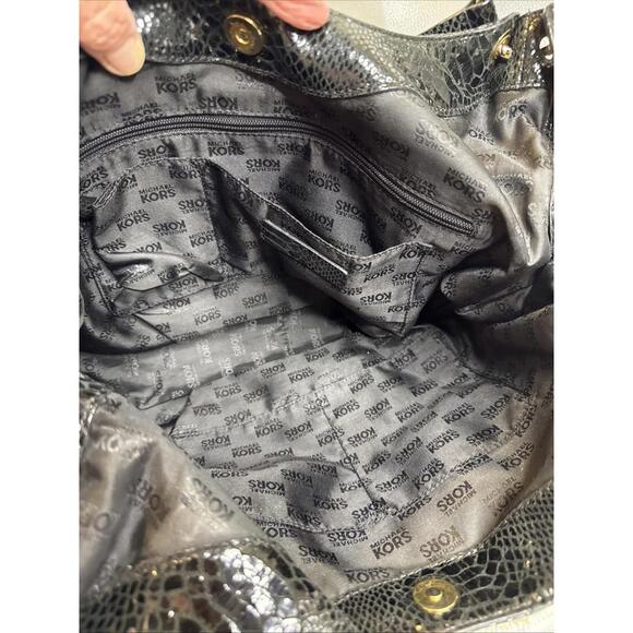 Michael Kors Black Patent Leather Snake - Picture 14 of 15